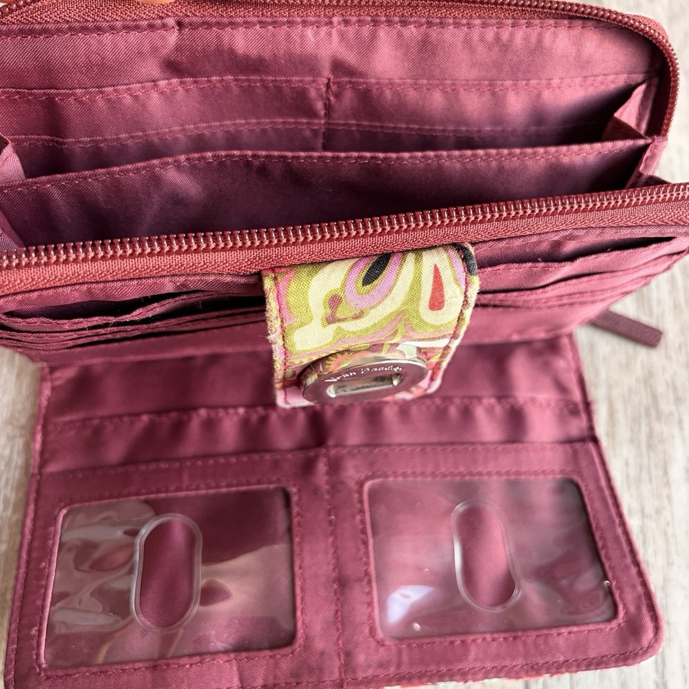 Vera Bradley RFID Turnlock Wallet in Cotton - Picture 12 of 16